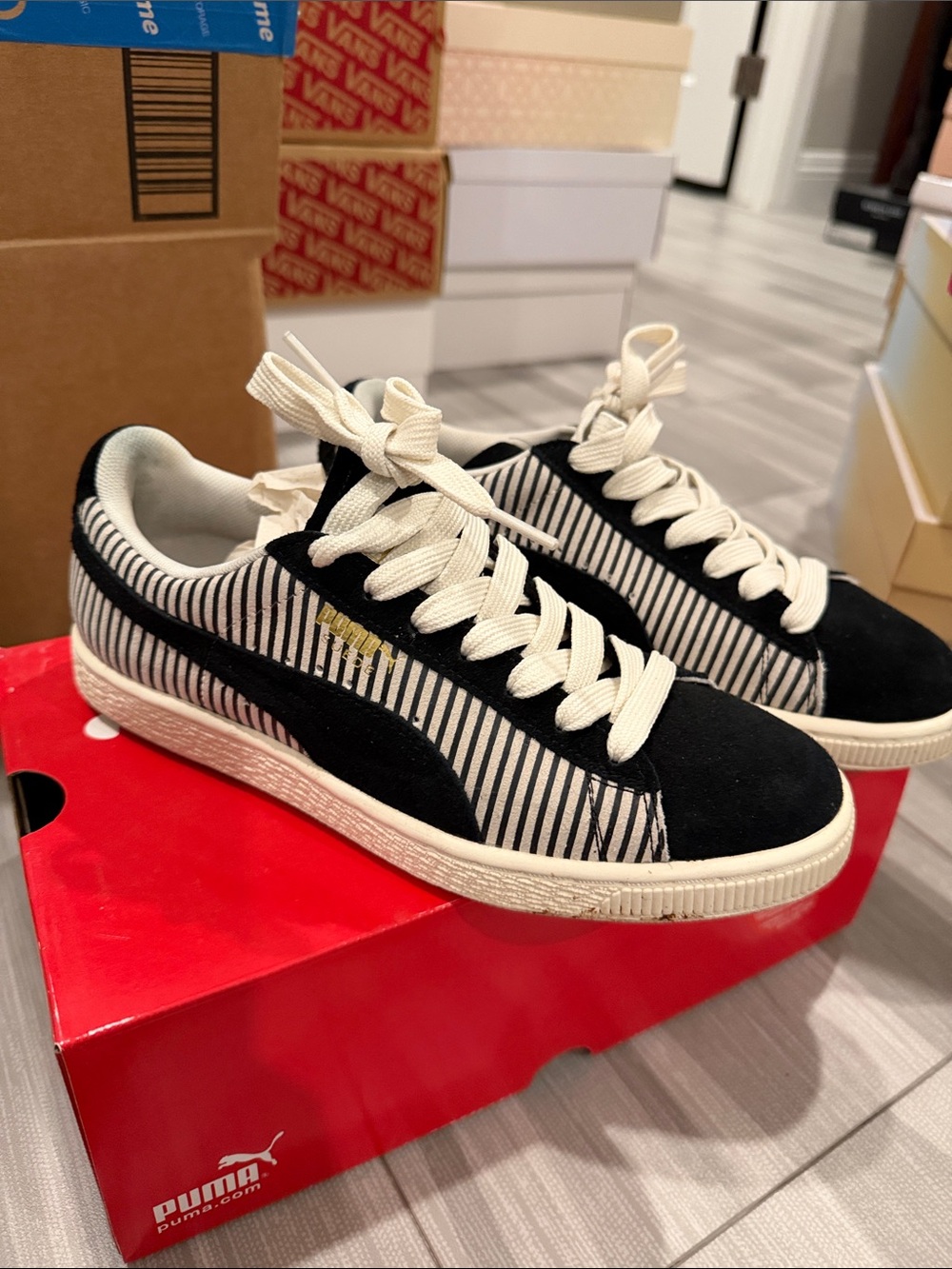 Puma Free People edition Black & White Striped Low-Top Women's Sneakers
